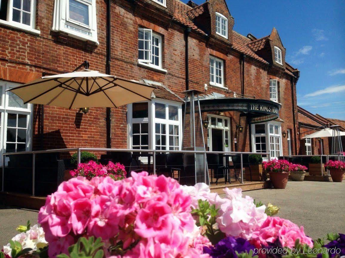 The King'S Head Hotell Holt  Exteriör bild